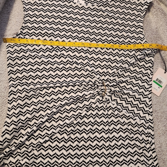 Ivanka Trump shell - Picture 9 of 9